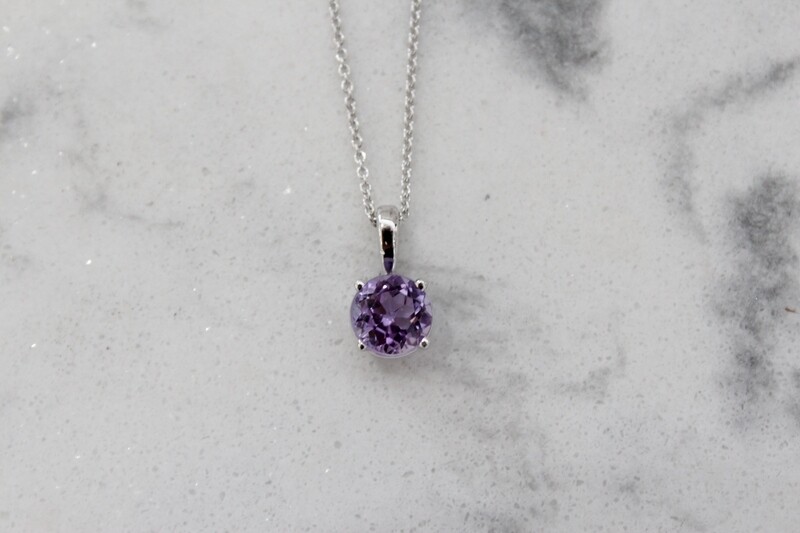 14kw Round Amethyst Solitaire Pendant on Cable Chain