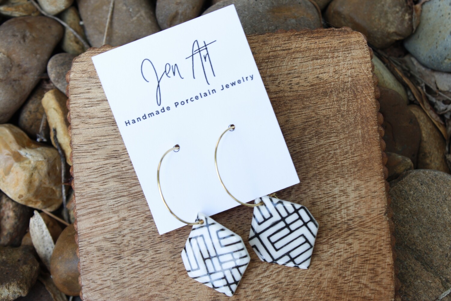Jen Art Gold Tone Hoop Black & White Print Handmade Porcelain Earrings Jen Art Gold Tone Hoop Black & White Print Handmade Porcelain Earrings