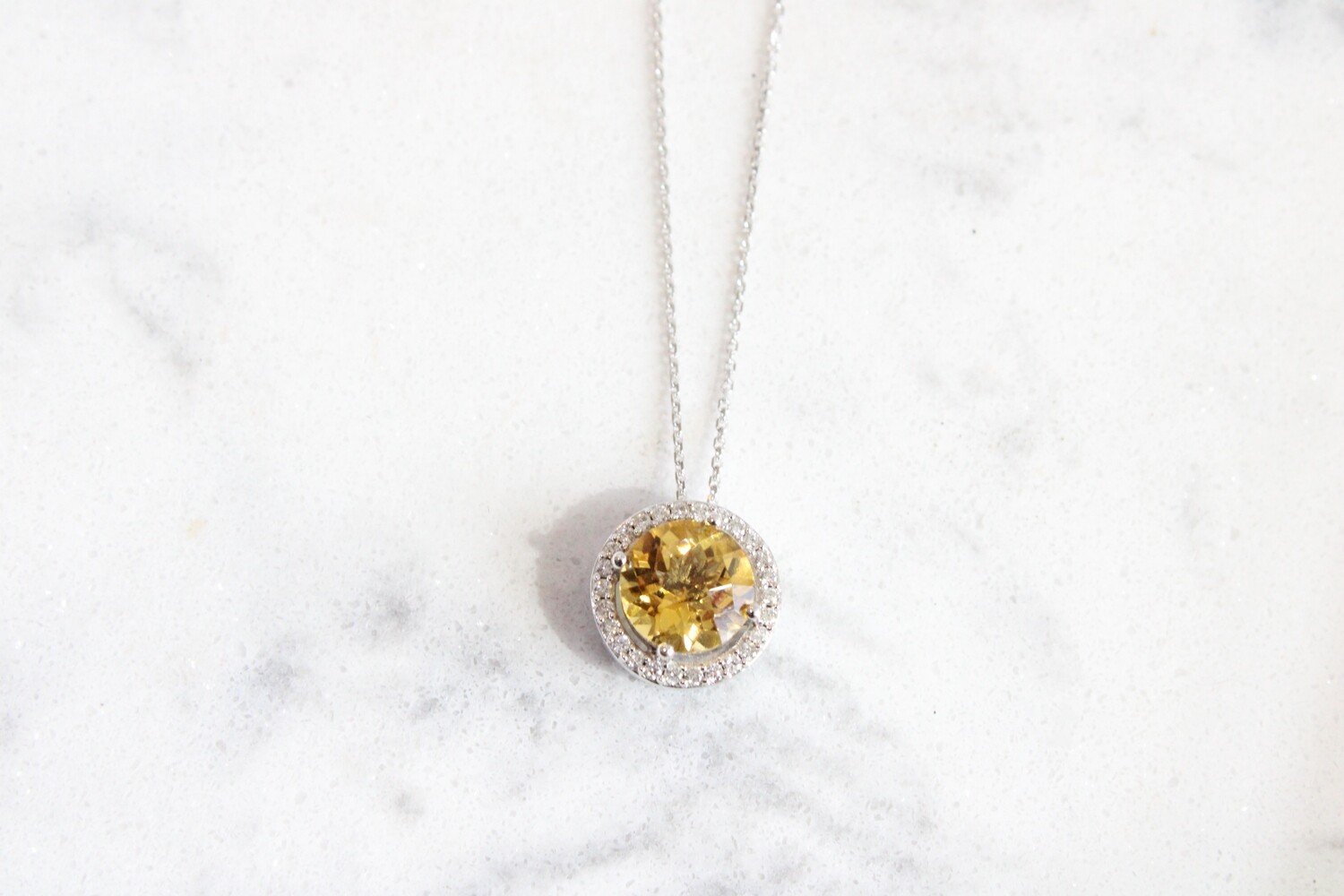14kw Round Citrine with .20ct Total Diamond Halo Pendant on 10kw 18&quot; Diamond Cut Cable Chain