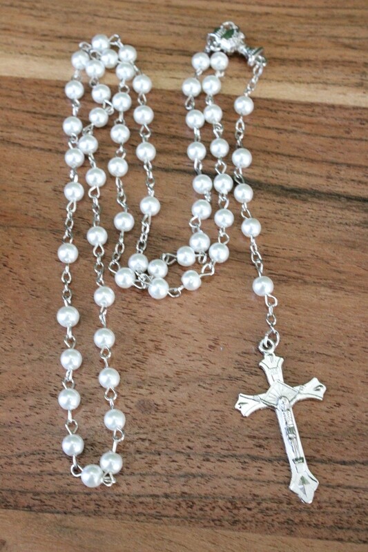 Silver-tone White Glass Cat&#39;s Eye Bead First Communion Rosary and Holder