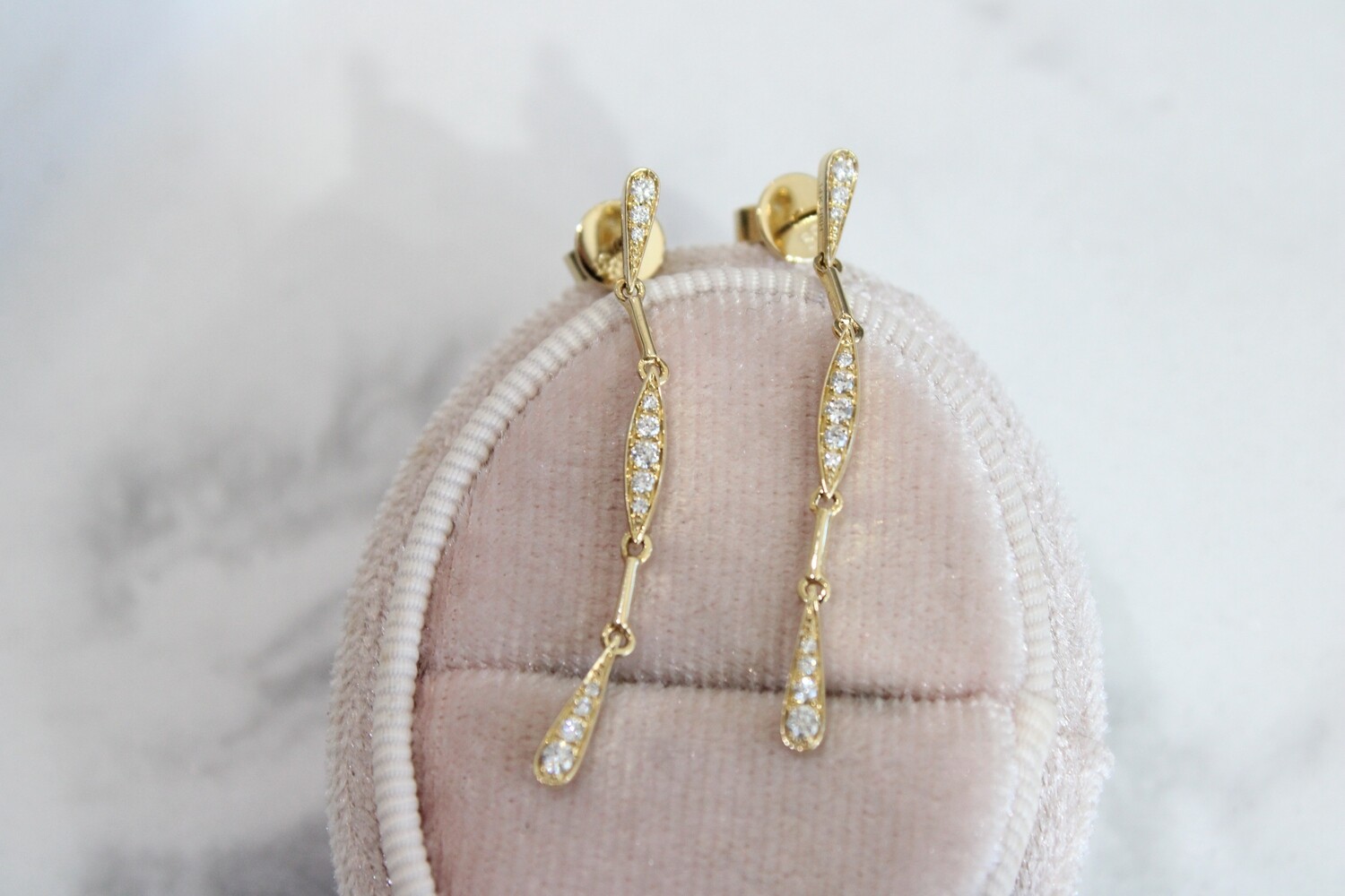 14ky 1/5ct Total Diamond &amp; Polished Bar Dangle Earrings, 24 Round Diamonds