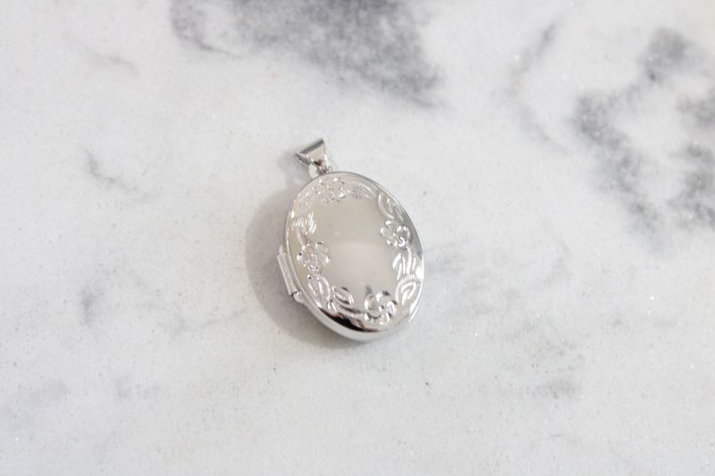 Sterling Silver 21mm Floral Oval Locket