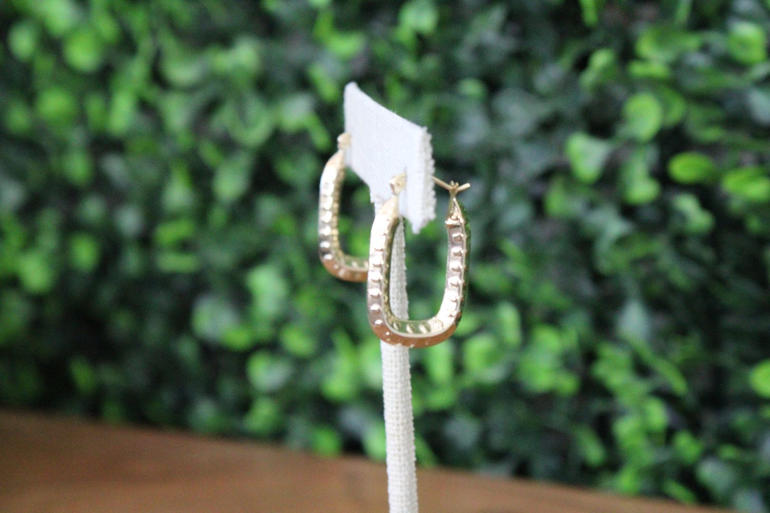 10ky Polished Textured Rectangle Hoop Earrings 10ky Polished Textured Rectangle Hoop Earrings