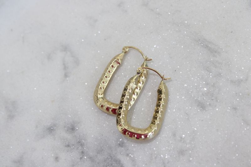 10ky Polished and Textured Rectangle Hoop Earrings 10ky Polished and Textured Rectangle Hoop Earrings