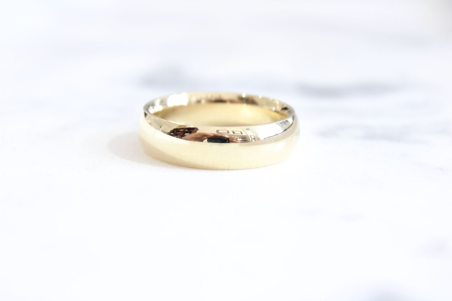10kt Yellow Gold 6mm Comfort Fit Half Round High Polished Band