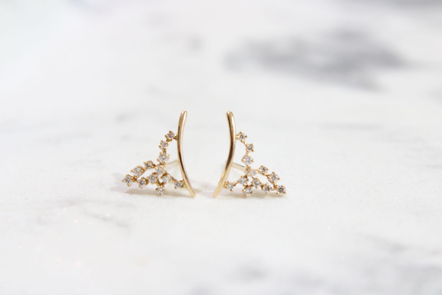 18kt Rose Gold .16ct Scattered Diamond Bar Earrings