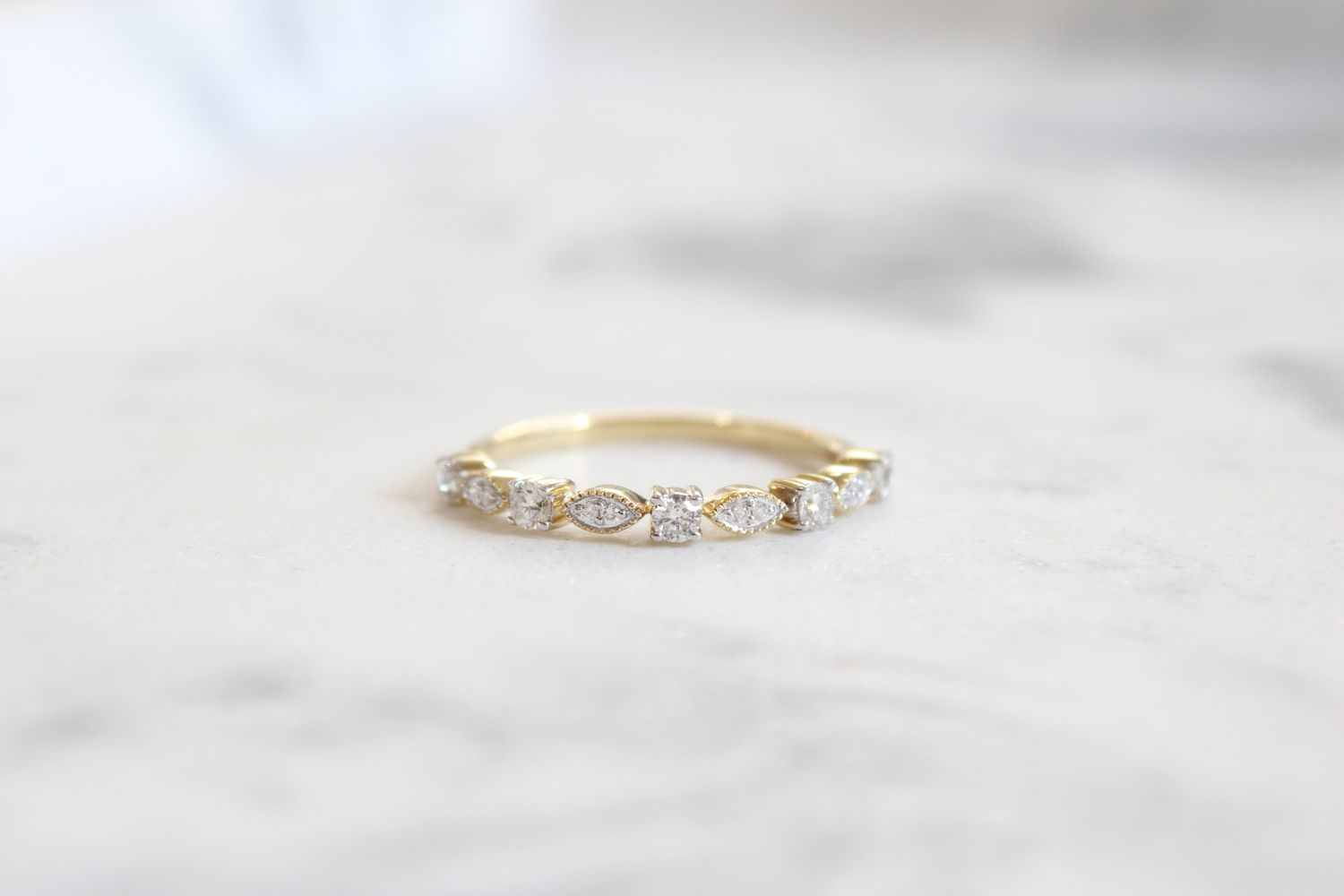 14kt Yellow Gold .16 Migraine Geometric Band