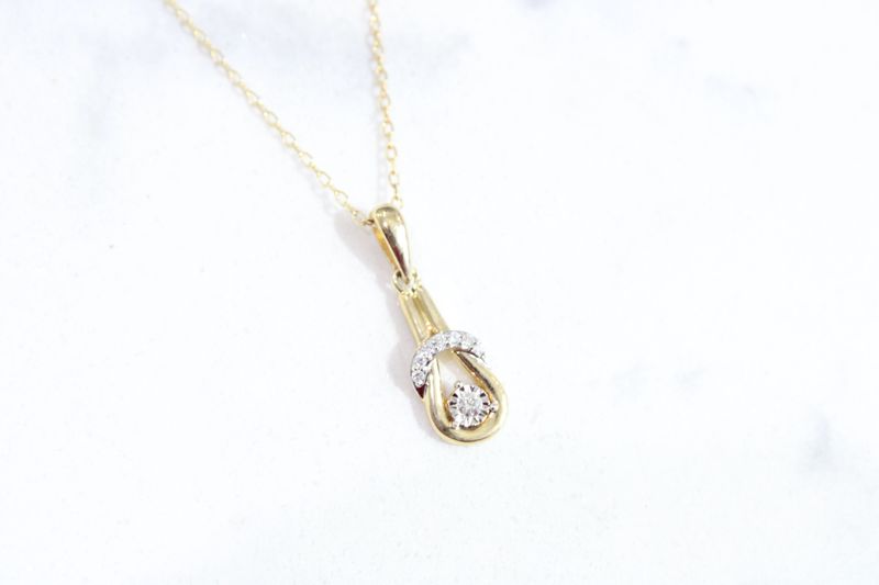 10kt Yellow Gold Diamond Love Knot Necklace