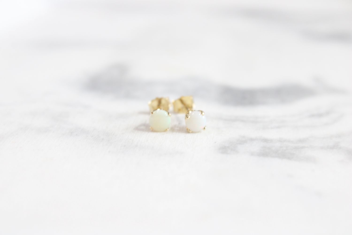 14kt Yellow Gold 4mm Opal Stud Earrings