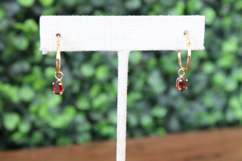 14kt 12mm Hinged Hoop with Oval Garnet Hoop Charm 