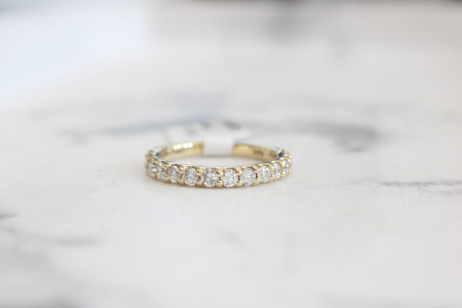 14kt Yellow Gold 1.05ct 16 Round Diamond Band