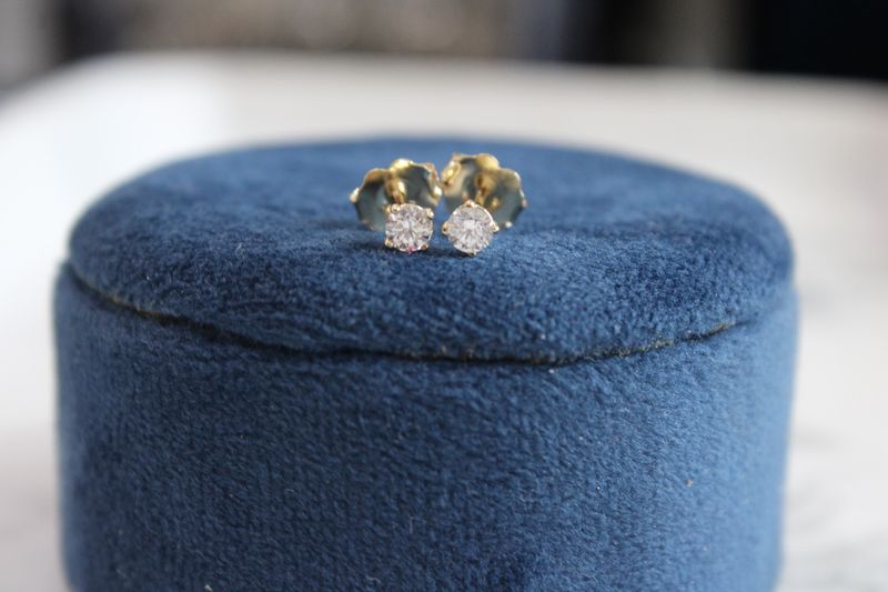 14kt Yellow Gold 1/4ct Diamond Stud Earrings
