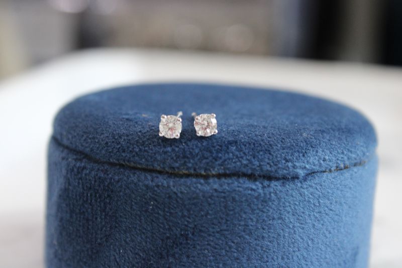14kt White Gold 1/4ct Diamond Stud Earrings