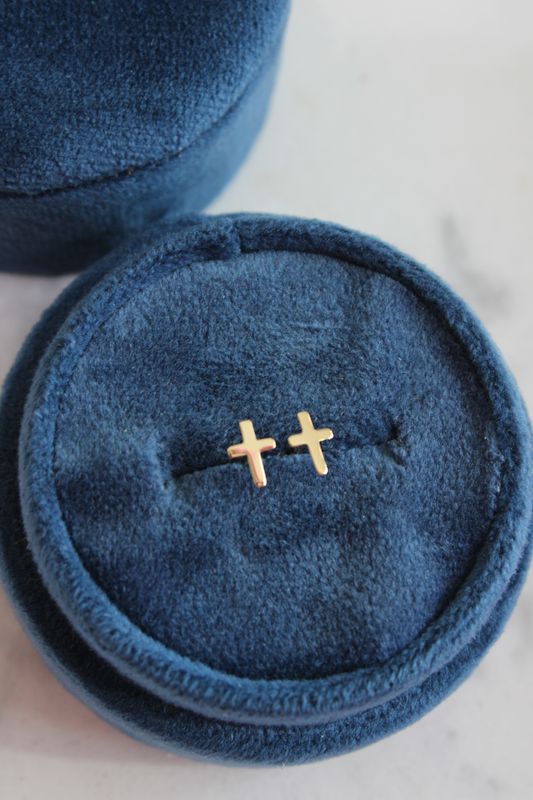 14k Madi K Children&#39;s Cross Post Earrings