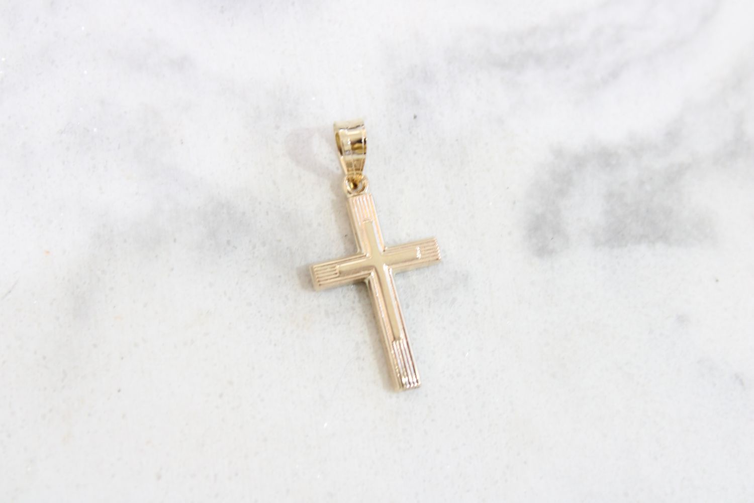 14k Yellow Gold Polished Latin Cross Pendant 