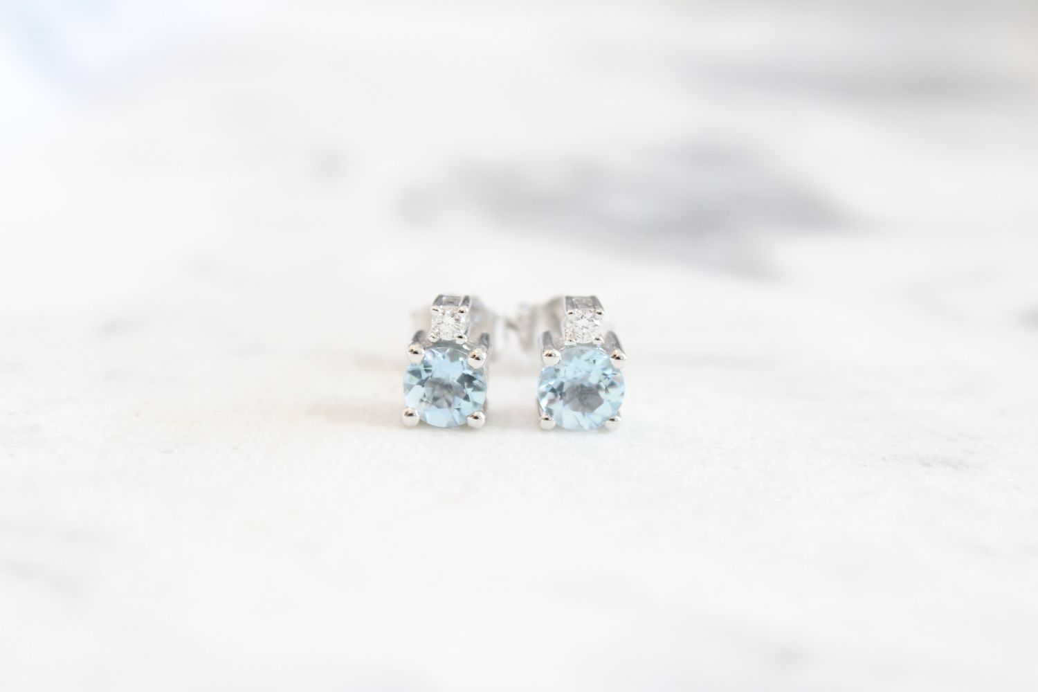 14k White Gold Aquamarine 1ct Earrings