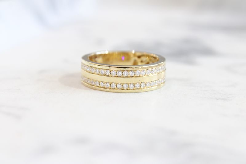 14K Gentleman&#39;s Band with 66 Brilliant Diamonds 7/8 Carat Total Weight