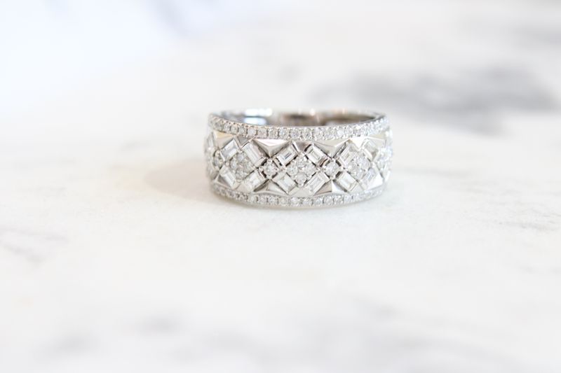 14K White Gold Round and Baguette Mosaic and Diamond Cluster 1CTW