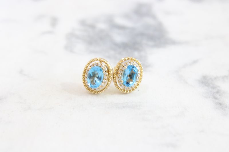 14k Blue Topaz Yellow Gold 1.66 TCW