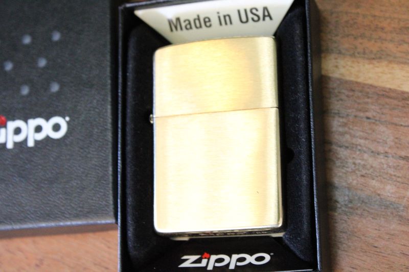 Zippo Solid Brass Plain Brushed Brass Lighter