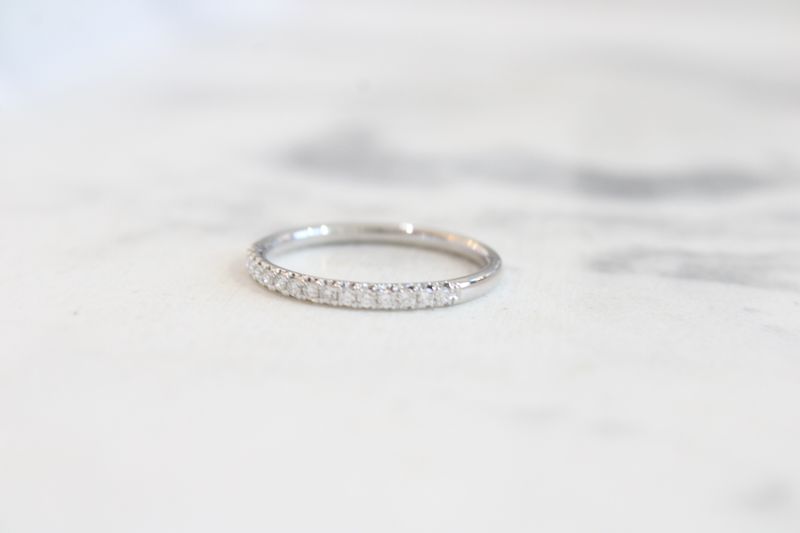 18K White Gold Diamond Band 15 Diamonds .15CT 18K White Gold Diamond Band 15 Diamonds .15CT