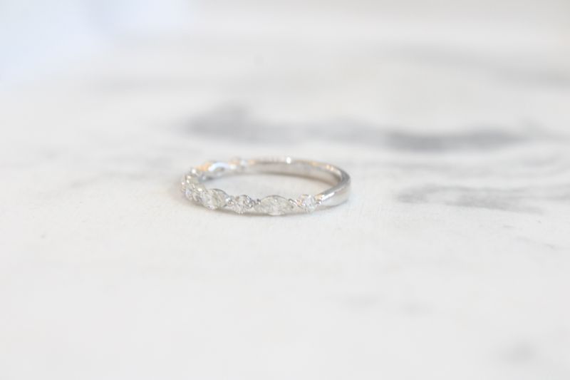 18K White Gold Diamond Marquis Band 4 Marquis .28CT 5 Oval .15CT