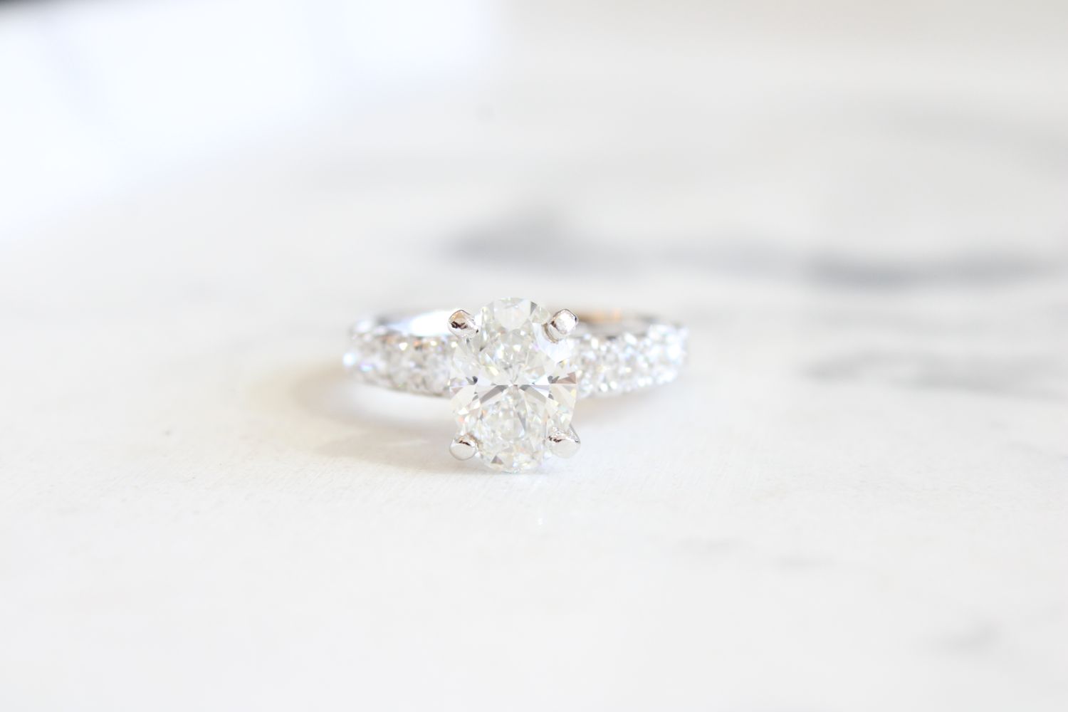 18K White Gold 2.86ct Oval Lab Grown Diamond With 8 Diamonds @.86CT Ring 18K White Gold 2.86ct Oval Lab Grown Diamond With 8 Diamonds @.86CT Ring