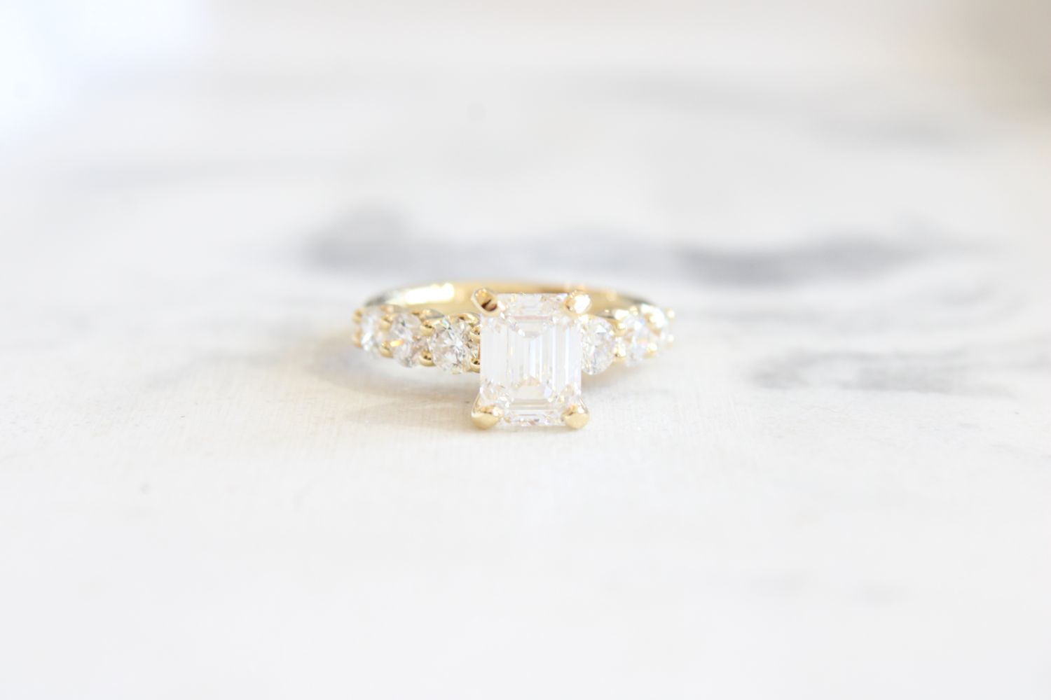 18K Yellow Gold 3ct, 2ct Lab Grown Emerald Cut Ring, 6 Natural Diamonds 1 CT 18K Yellow Gold 3ct, 2ct Lab Grown Emerald Cut Ring, 6 Natural Diamonds 1 CT
