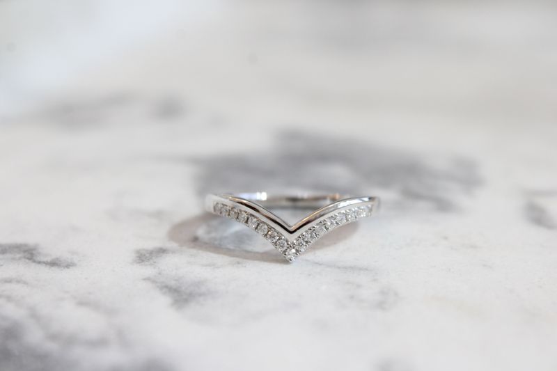 14kt White Gold V Band with 17 Round Diamonds @ .12ct 14kt White Gold V Band with 17 Round Diamonds @ .12ct