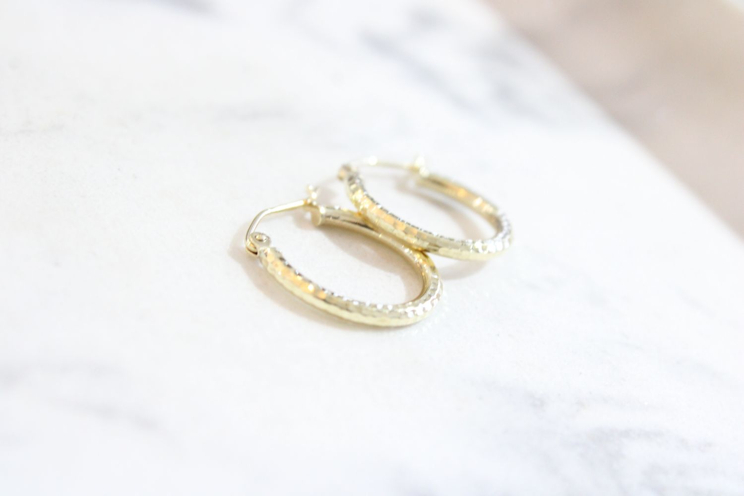 10K D/C Hinged Hoop Earrings 10K D/C Hinged Hoop Earrings