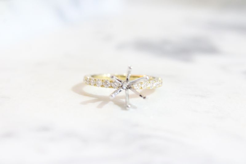 18K Yellow Gold .79ct Straight Diamond Ring Mounting, 24 Round Diamonds 18K Yellow Gold .79ct Straight Diamond Ring Mounting, 24 Round Diamonds