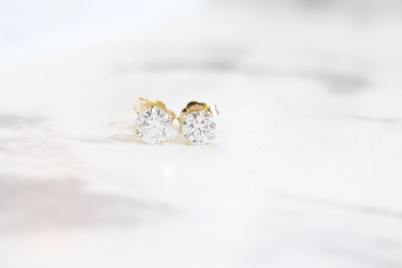 14K Yellow Gold 1.12ctw Lab Grown Diamond Earrings 14K Yellow Gold 1.12ctw Lab Grown Diamond Earrings
