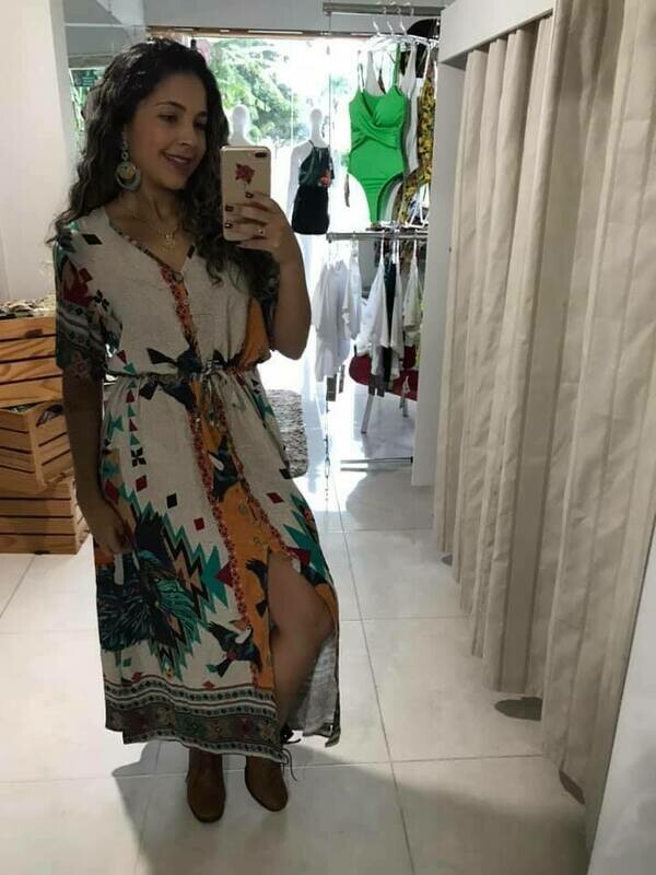 Vestido Midi Abertura Frontal