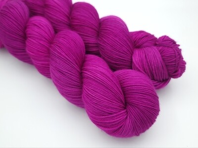 Mad Magenta Merino 