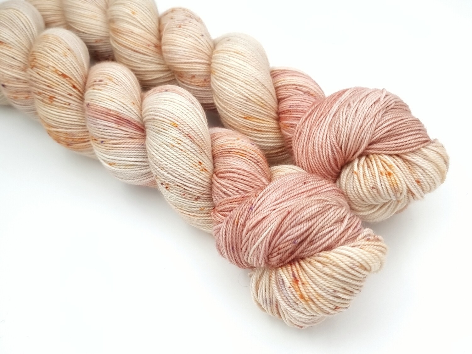 Winter Pastel Merino 400m/100g - for assigned pooling Winter Pastel Merino 400m/100g - for assigned pooling
