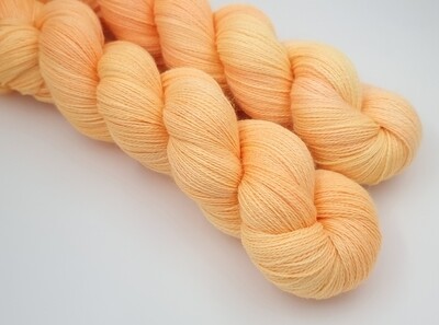 Jaffa BFL/Silke Lace