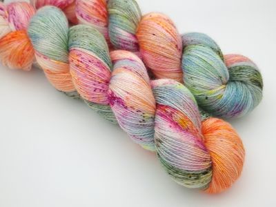 Sage and Stonefruit BFL/Silke Lace
