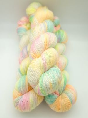 Pastel Pleasure BFL/Silk/Lace 800m/100g
