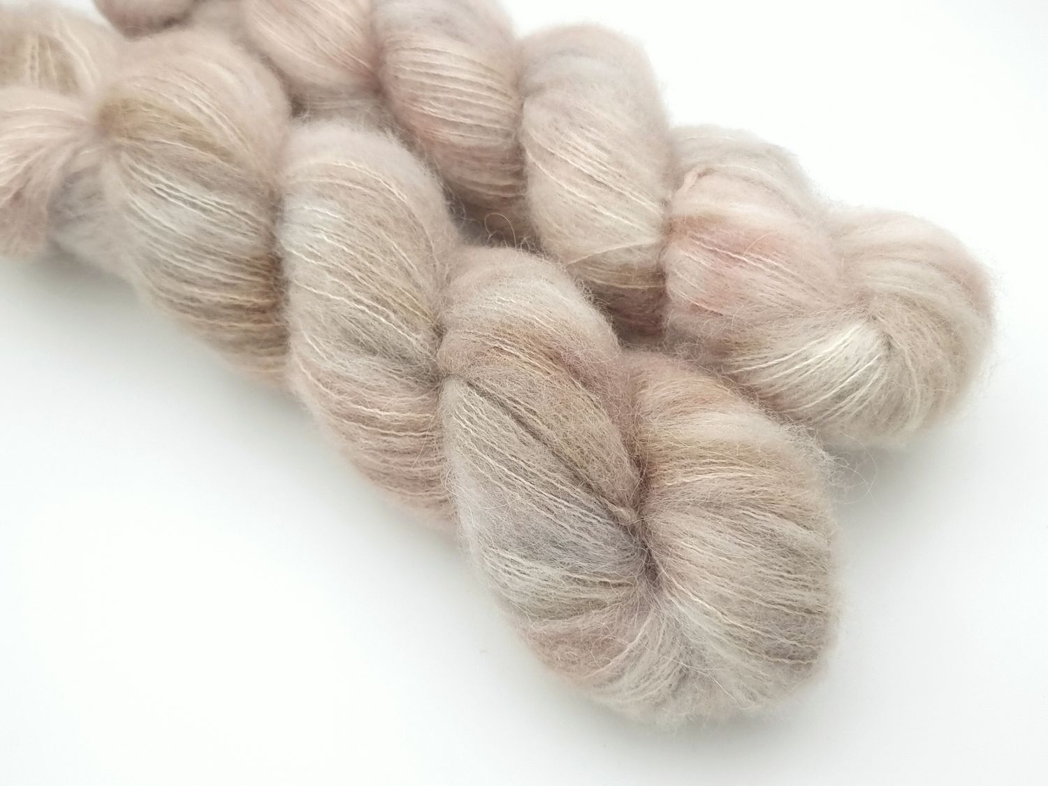 Powder Pile Brushed Super Soft 50g/400 m