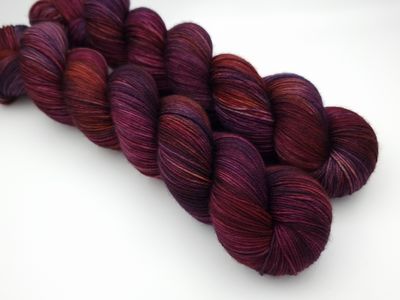 Dark Plums Merino 400m/100g