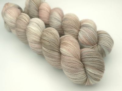 Powder Pile BFL/Silke Lace