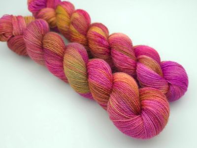 Fading Rose Shetland/Bluefaced Leicester/Tussah Silke 50g/400m