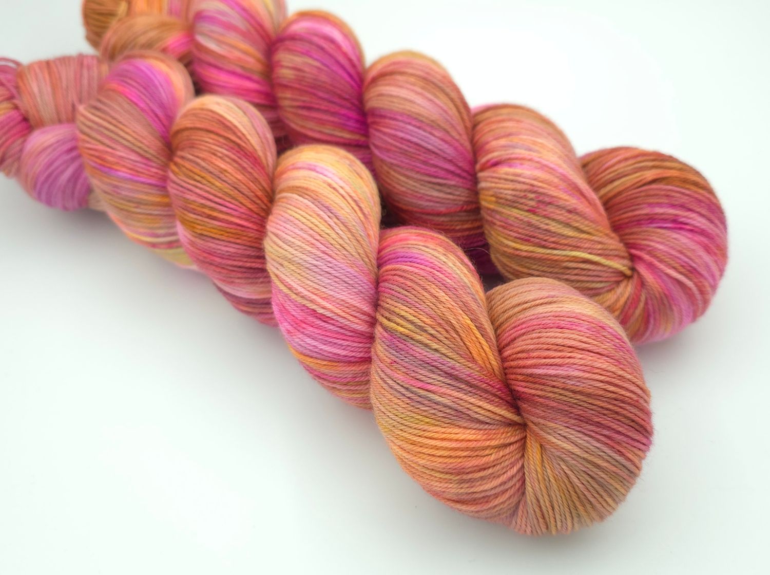Fading Rose Ladybug on Organic Merino 400m/100g