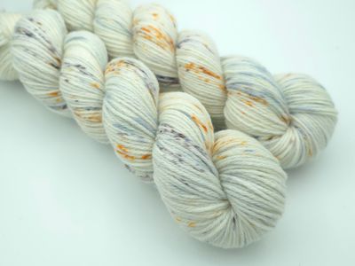 Fata Morgana Ladybug on Organic Merino 225m/100g