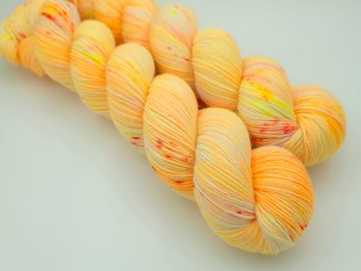 Bliss Ladybug on Organic Merino 400m/100g