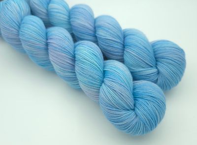 Nordic Blue Ladybug on Organic Merino 400m/100g