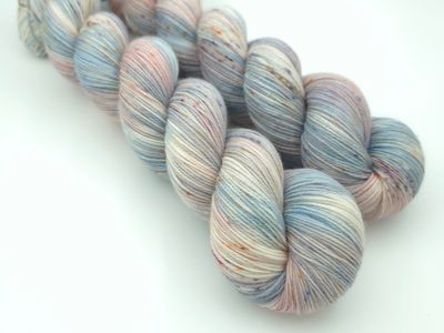 Beach Magic Ladybug on Organic Merino 400m/100g