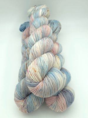 Beach Magic Ladybug on Organic Merino 400m/100g