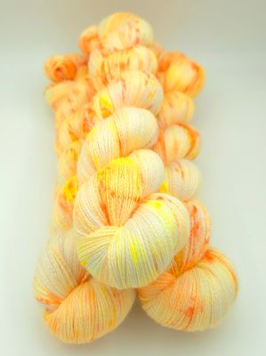 Mango Swirl Suri Silk Ultra Lace