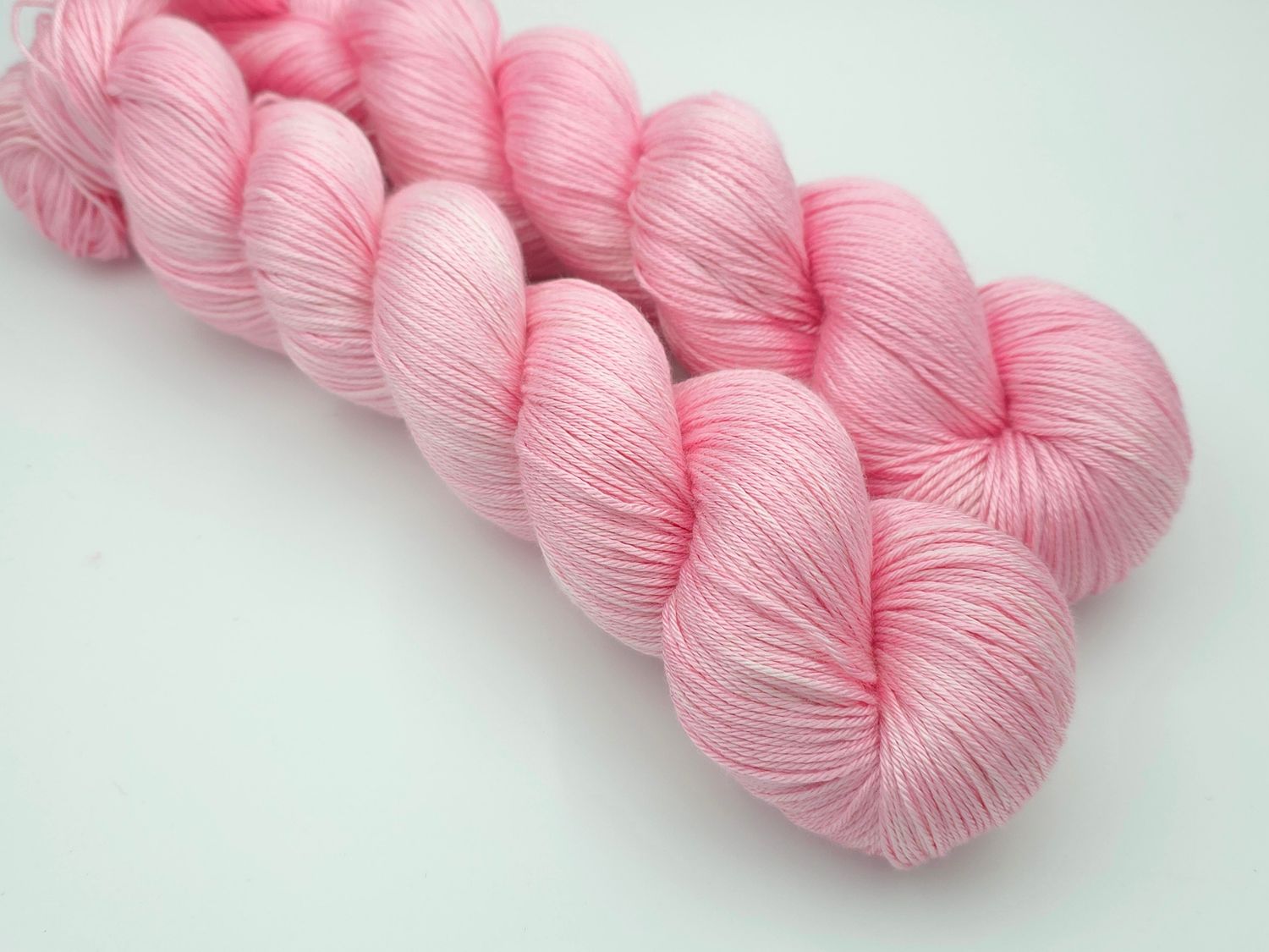 Candyfloss Pure Mulberry Silk 400m/100g